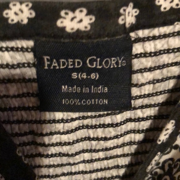 Small black and white patterned dress - Picture 3 of 4